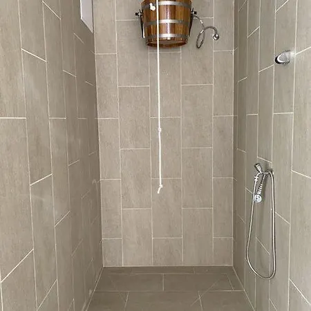 Elix 1. Хайдусобосло